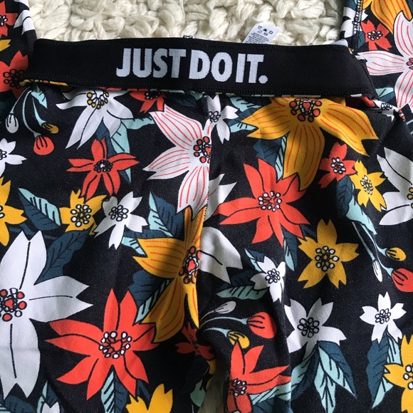 Nike Pants & Jumpsuits Nike Xs Black Floral Leggings Poshmark